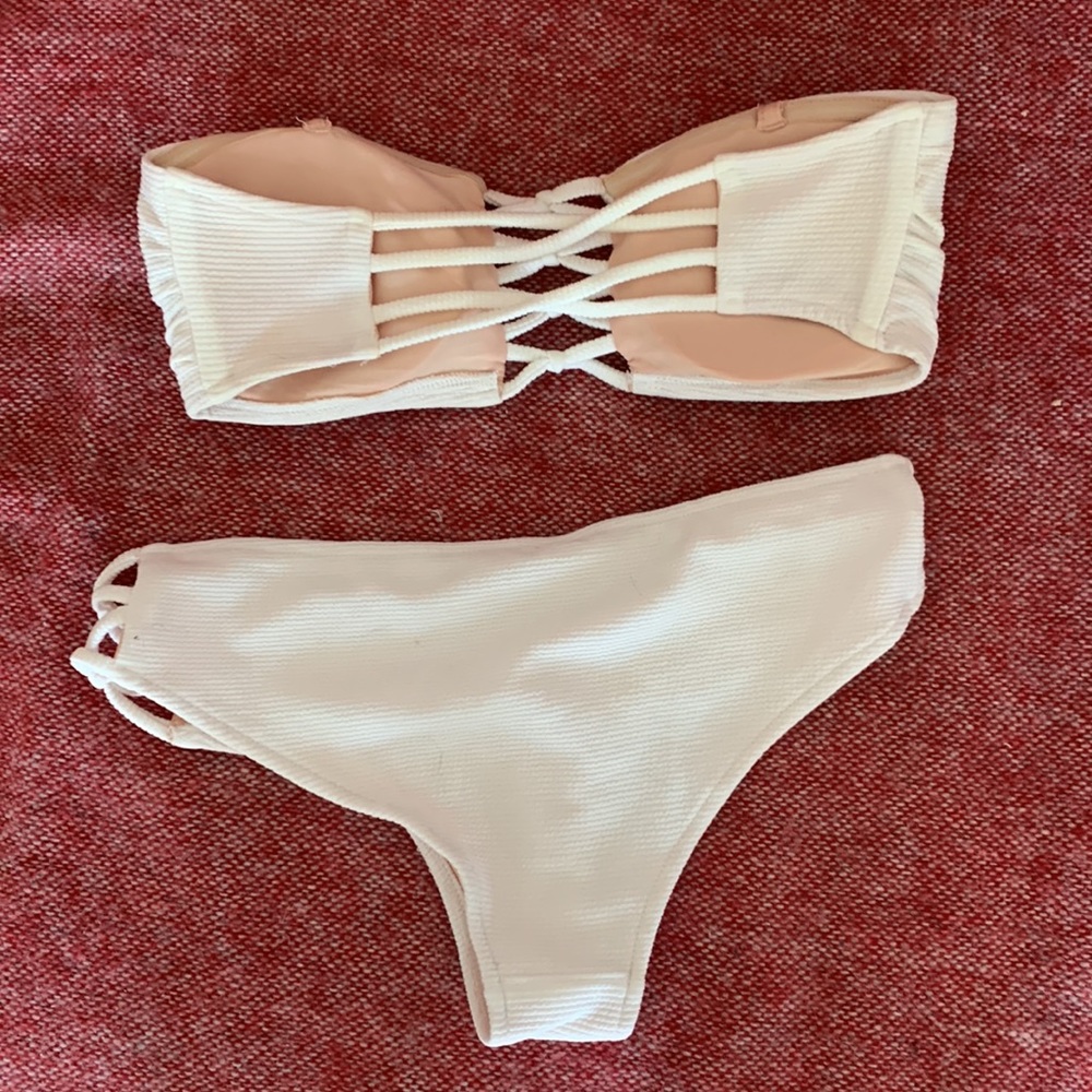 Women Swim Wear - NEVER USED - Picture 2 of 2
